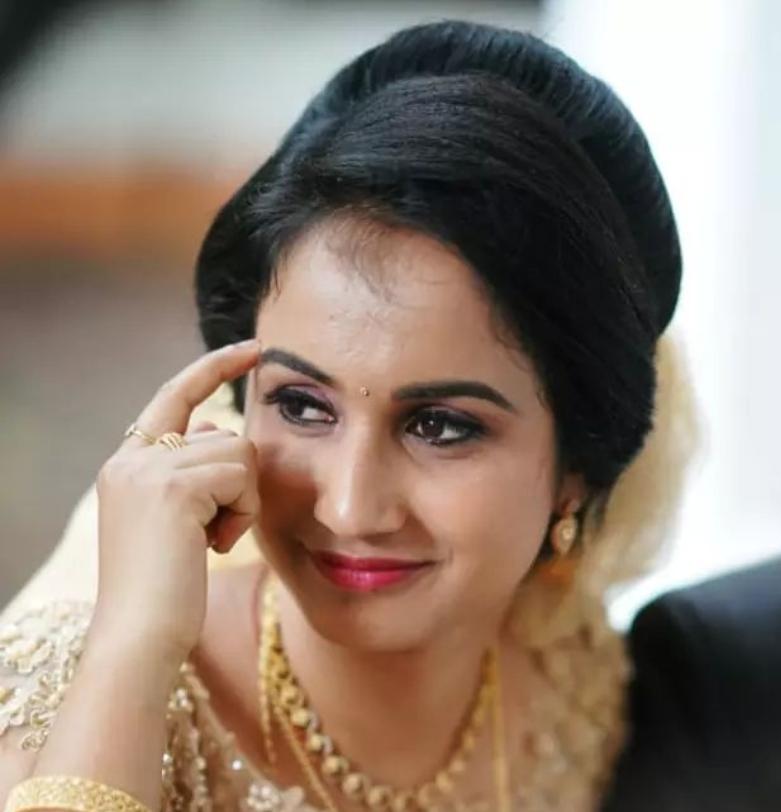 DAFFODILS BEAUTY PARLOUR CHERUTHONI